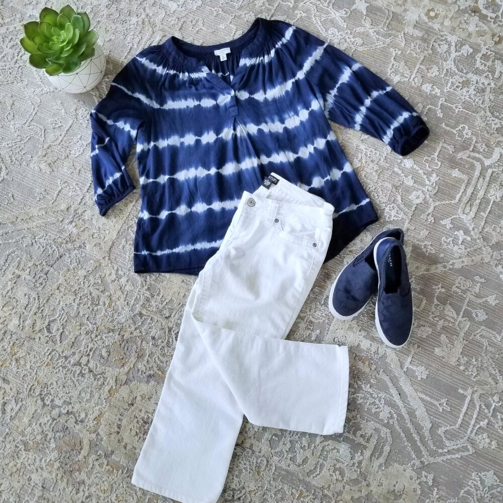 Crown & Ivy Brand Top, Blouse. Navy Blue, White Tie Dye. Size Medium. - Picture 5 of 5
